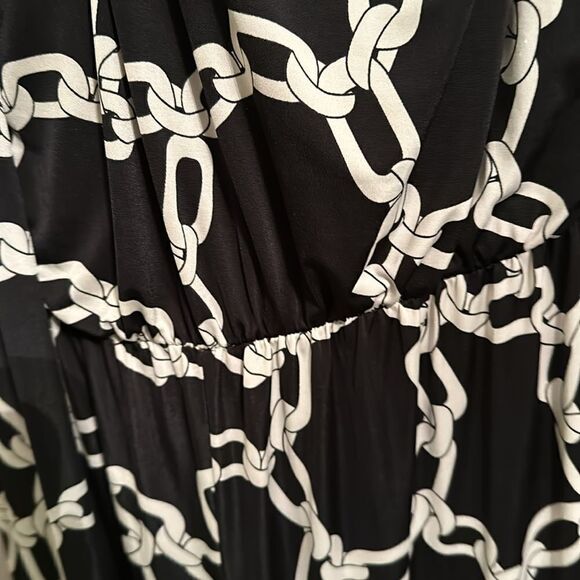 Ariella Clothing Women’s Black Chain Print Strapless Wide Leg Stretchy Jumpsuit - Picture 8 of 11